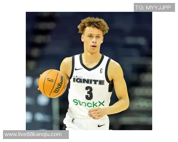 戴森丹尼尔斯的崛起之路：从青涩新星到篮球场上的耀眼明星