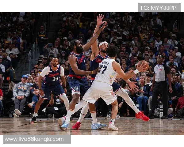 掘金与黄蜂季后赛精彩对决录像回放分析与解读