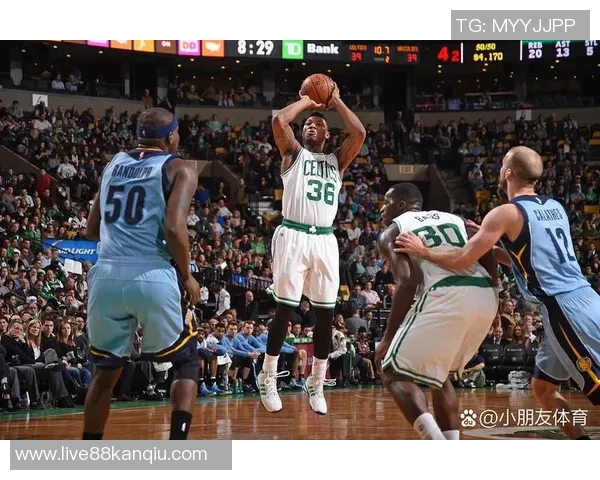 新加坡与菲律宾激战正酣球赛精彩瞬间引发球迷热议